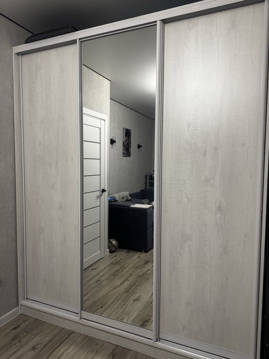 Шкаф купе в отличном состоянии