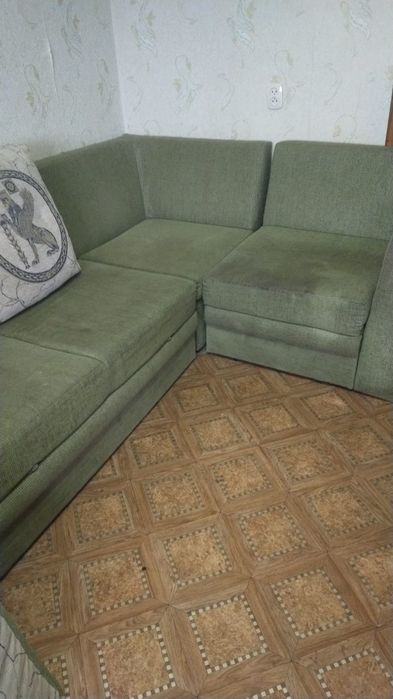 Диван даром самог