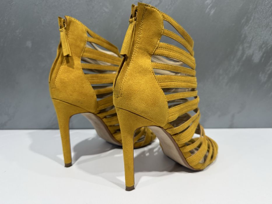 Обувки на ток Zara / Stradivarius / Bershka / Paolo Botticelli