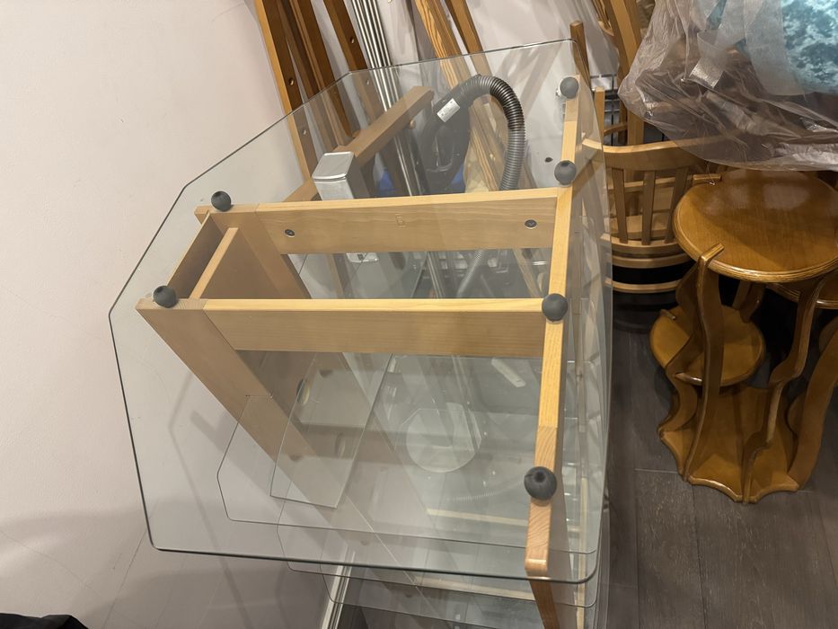 Стеклянная полка