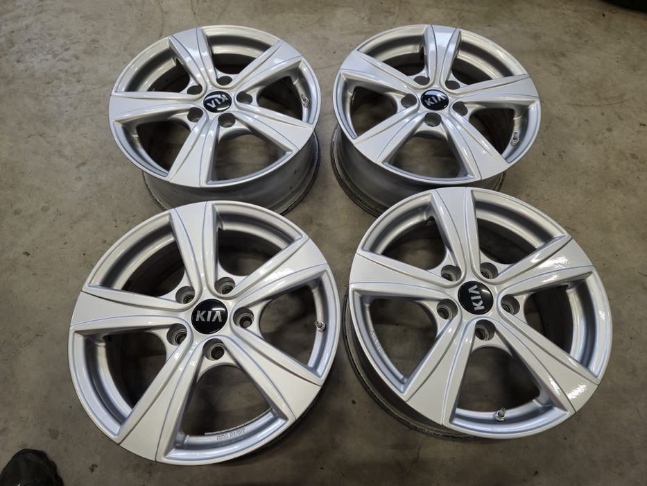 Jante 5x114.3 R16 Kia Hyundai stare foarte bună/ senzori presiune