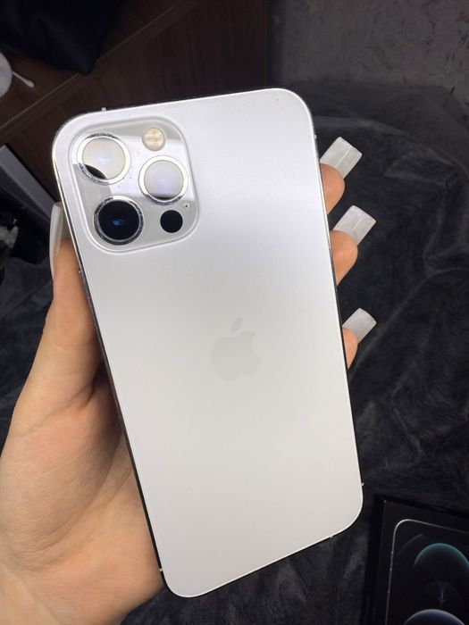 Продам айфон 12 про 256 гб