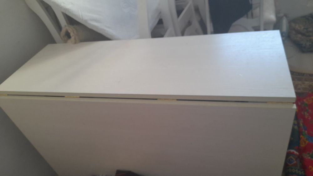 Стол и стуля новые