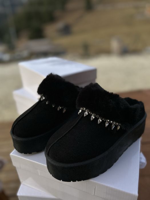 papuci tip ugg negru