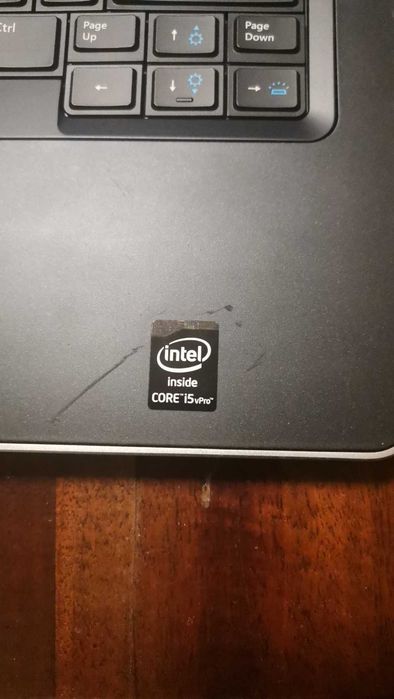 Лаптоп Dell latitude E7440, 16gb RAM, 256gb SSD - профилактиран.