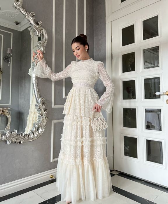 Продам новое нарядное платье