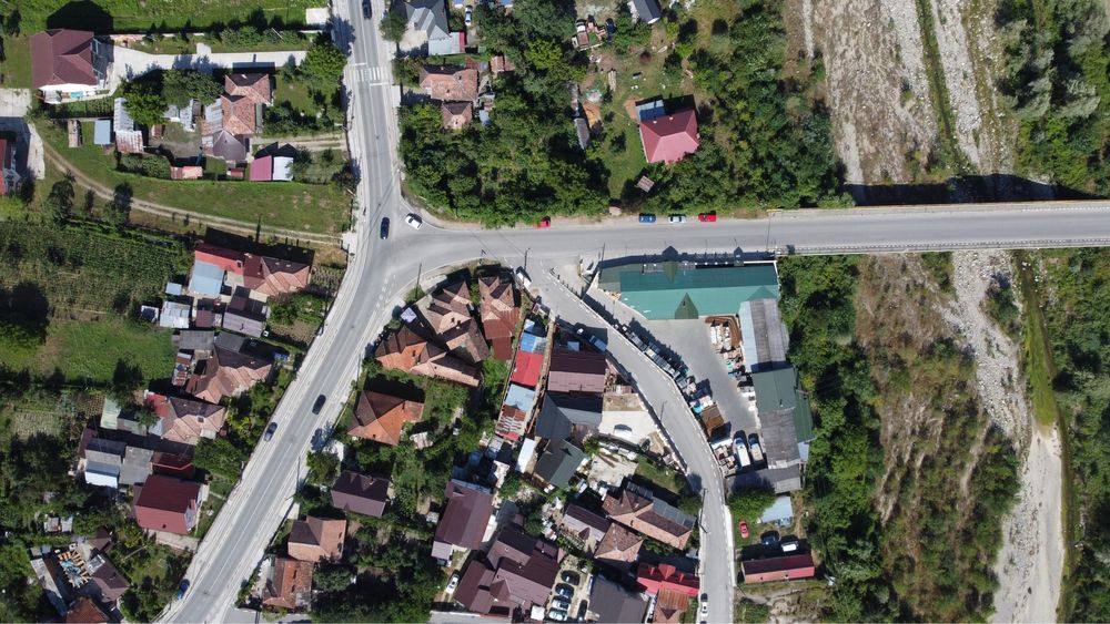De vanzare Magazin + Depozit Materiale de constructii/Teren