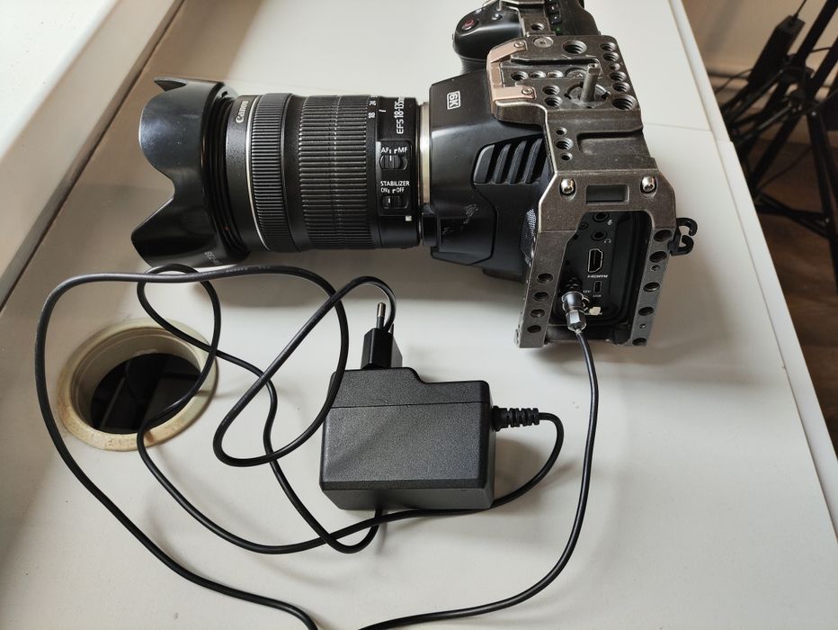 Камера Blackmagic Design Pocket 6K + объектив Canon EFS 18-135mm