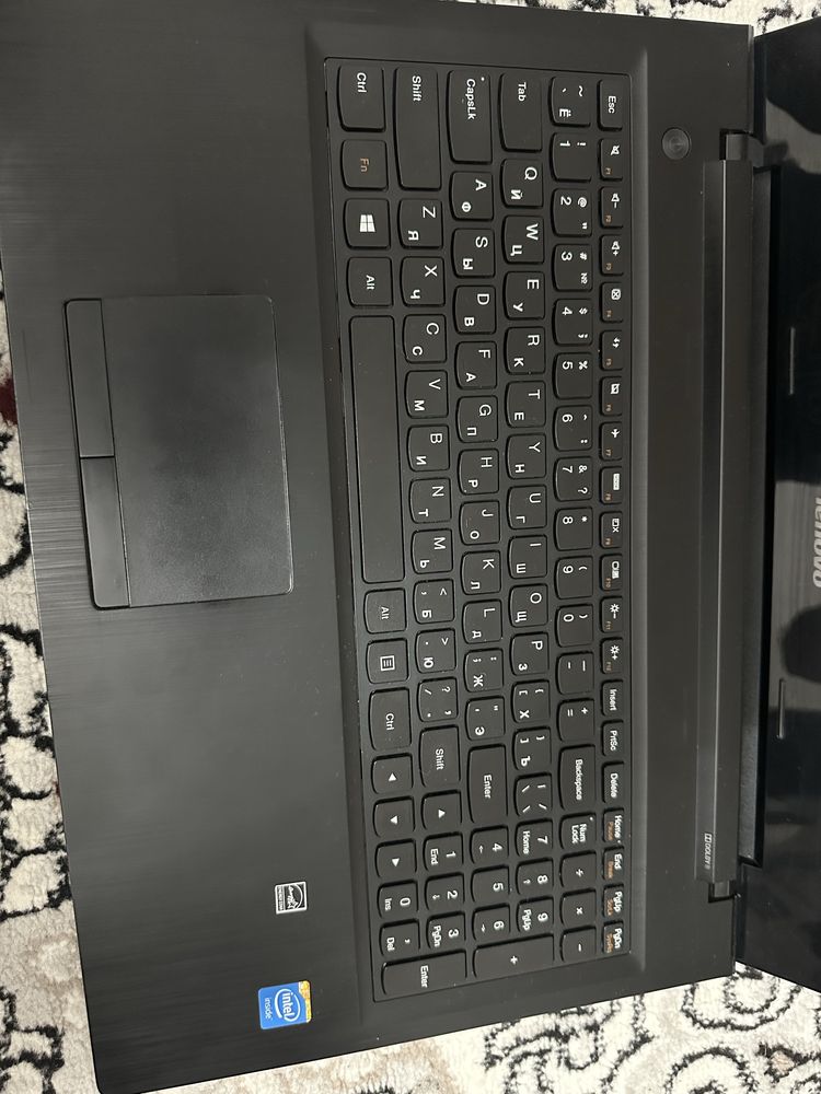 Lenova notebook ishlashi ideal aybi yoq