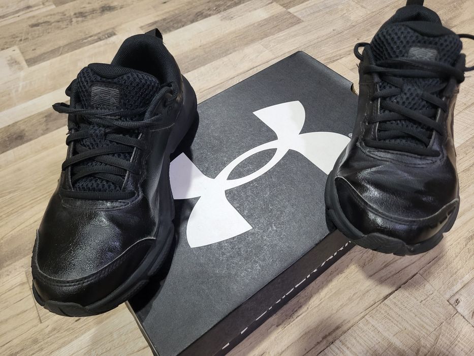 Детски кожени маратонки Under Armour