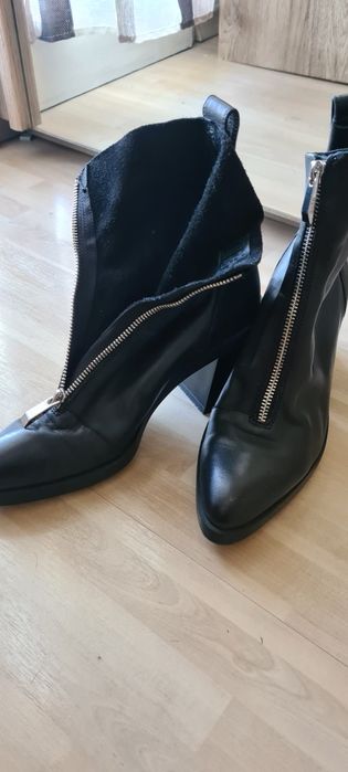 Дамски зимни боти