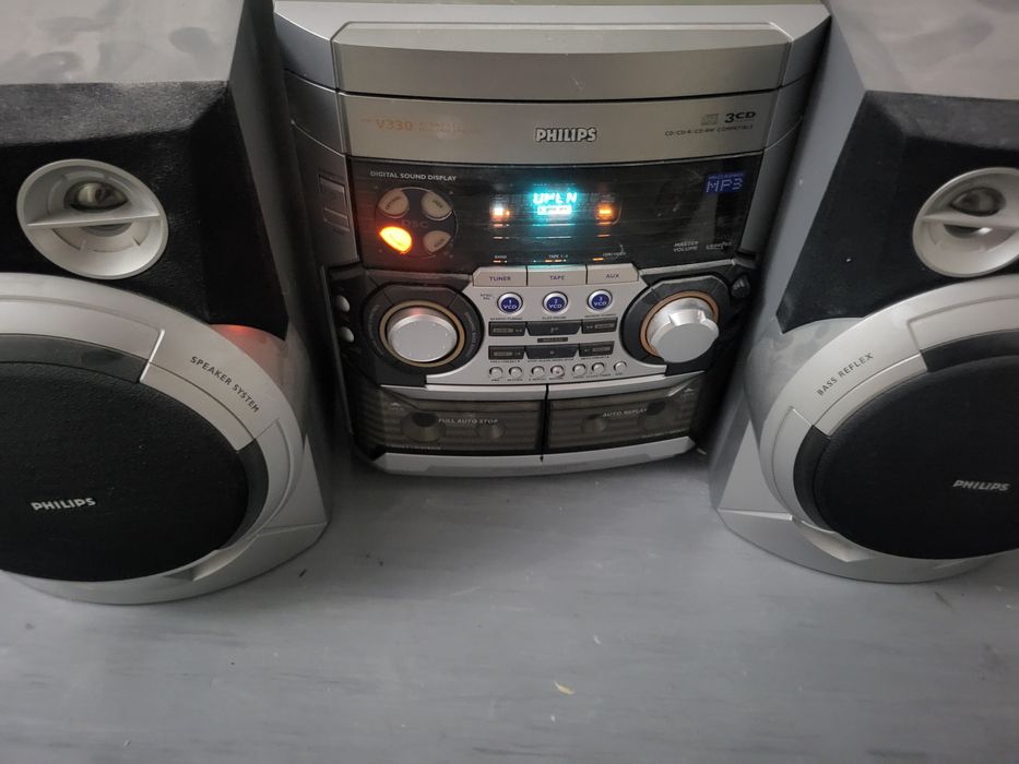 Продам б/у Philips FW C330