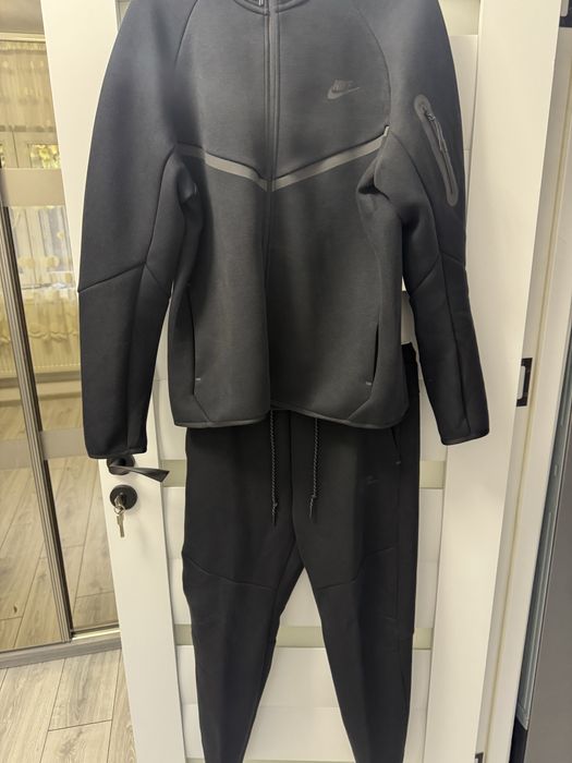 Trening nike tech marimea L