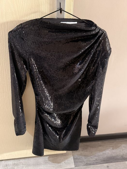 Бляскава рокля Zara