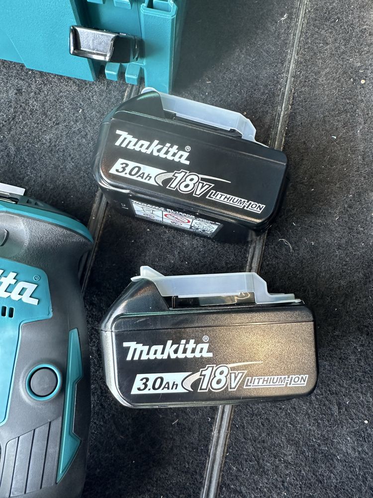 Makita DFS452 винтоверт за гипсокартон