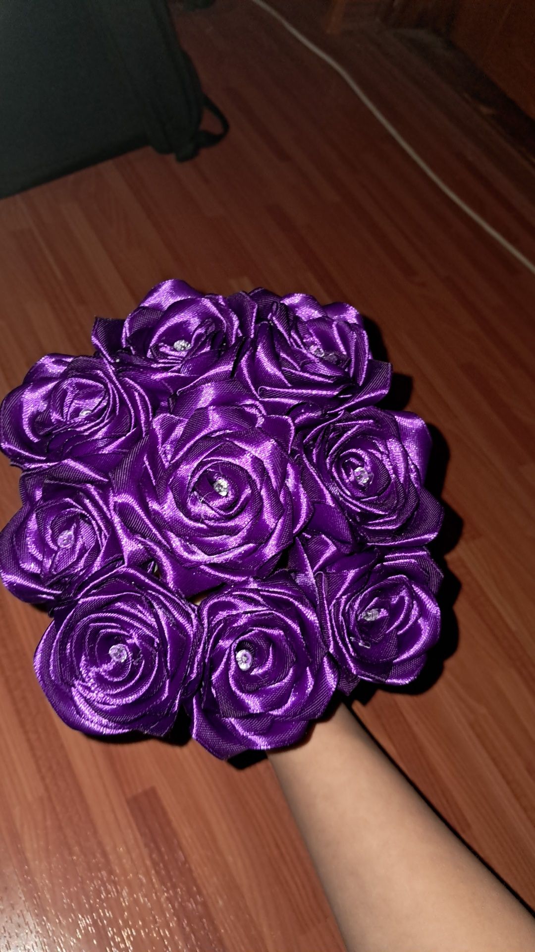 Buchet trandafiri satin