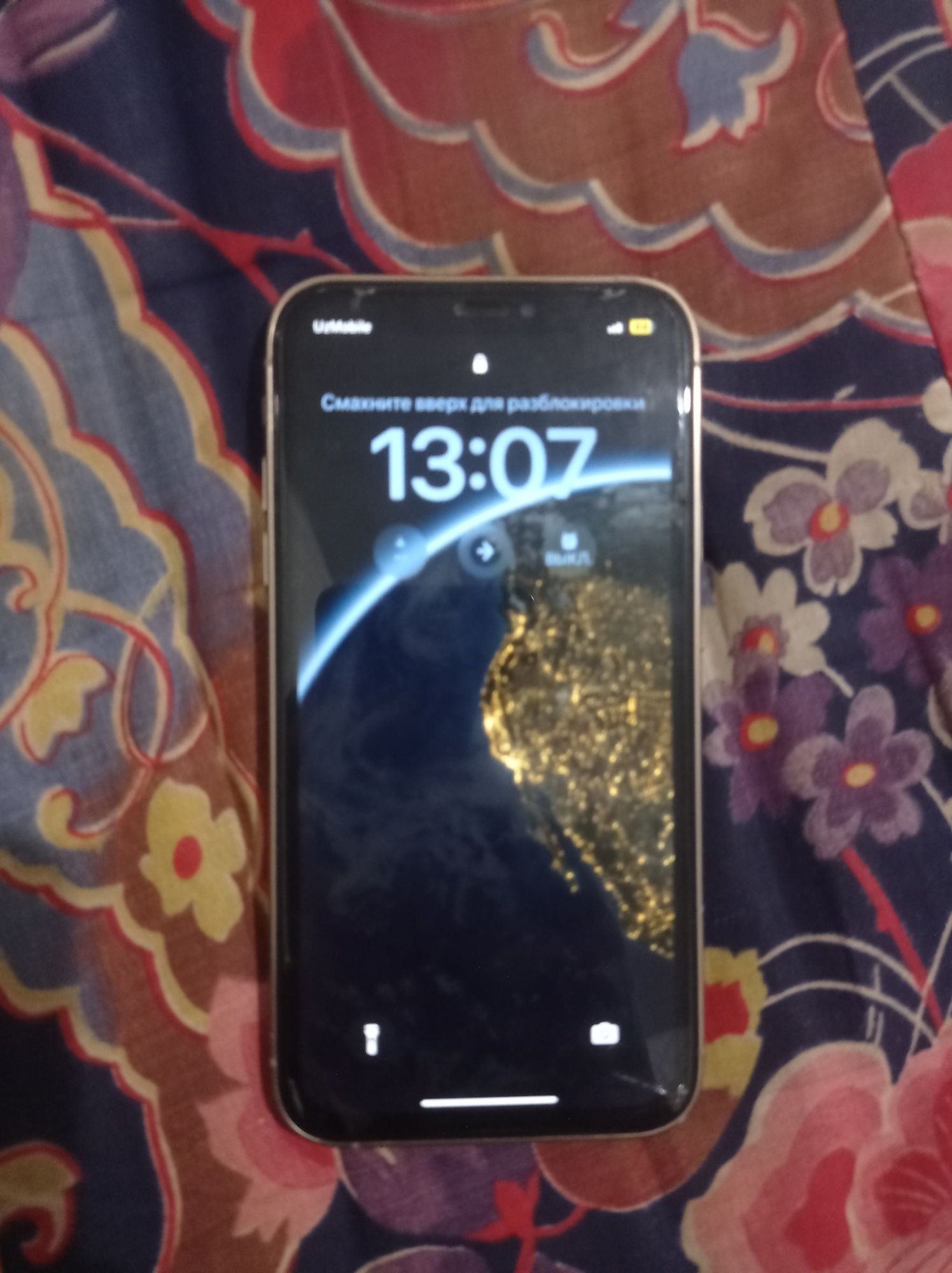 Iphone xr 16 korpusda 128 gb