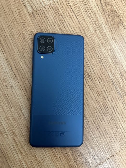 Самсунг А 12 модель в хорошем состоянии