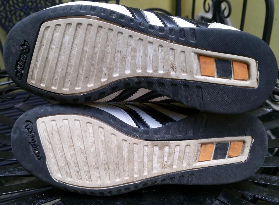 Adidas original 32 ca noi