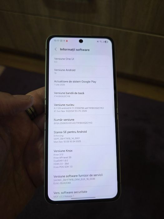 Samsung galaxy Z flip 6. 256gb, 45cicluri de încărcare.