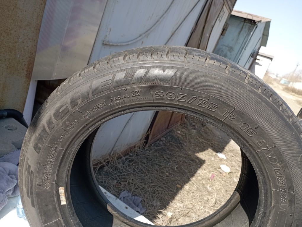 Продам покрышку    205/55r15