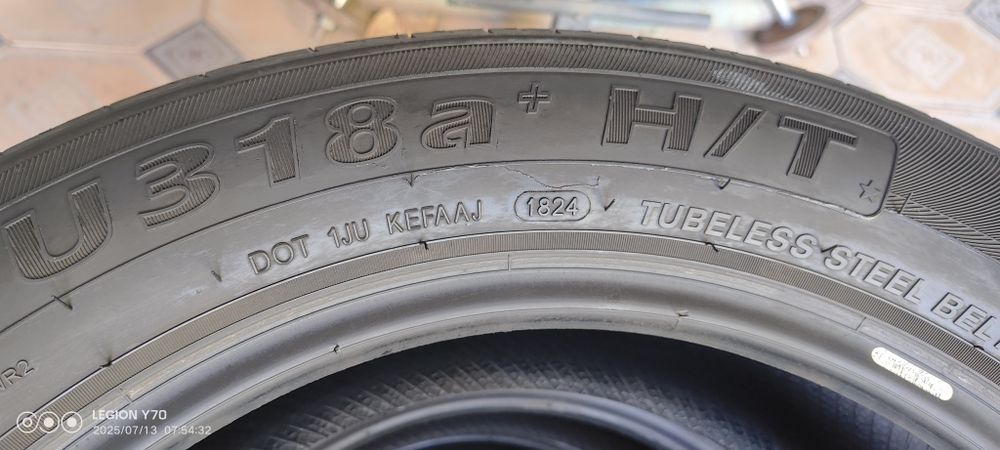 Шины 215/60 /17 от автомобиля BYD YuanUp в среднем состоянии.