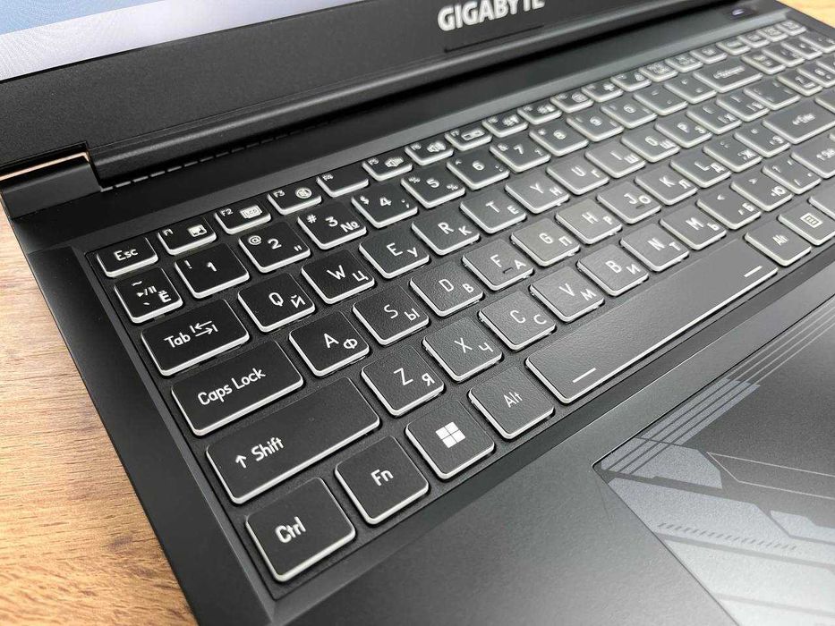 RTX 4060-8gb THUNDEROBOT g5 Core i5-12/ОЗУ 16/SSD 512 Игровой Мощный