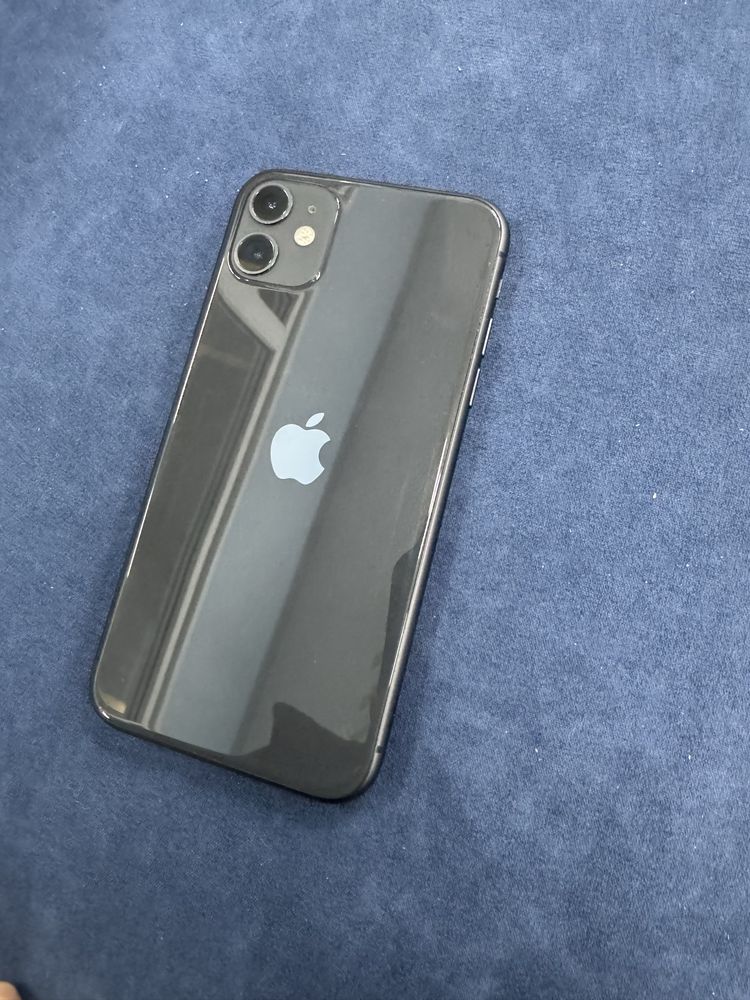 iPhone 11 в идеальном состоянии