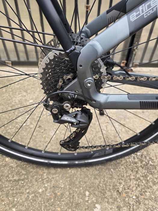 Bicicletă electrică Centurion pe 28