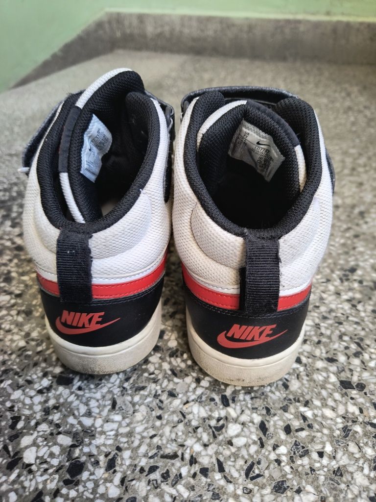 Зимни маратонки Nike, номер 40 (25 см)