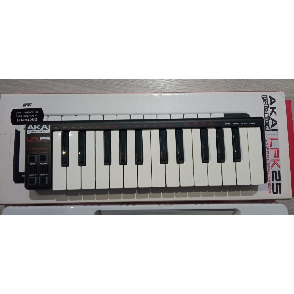 Миди-клавиатура LPK 25