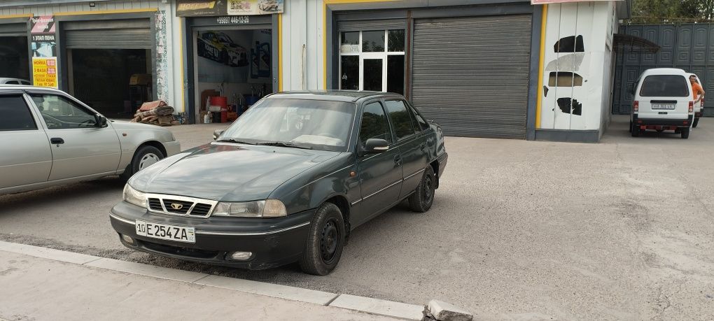 Nexia sotiladi benzinda yurgan