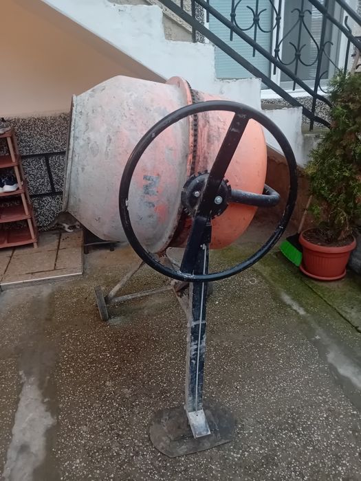 Бетонобъркачка 190 литра