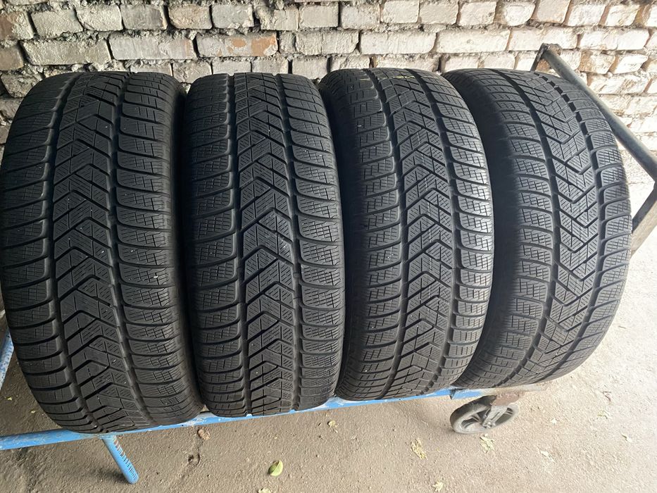 255/45/20 комплект бу пирелли
