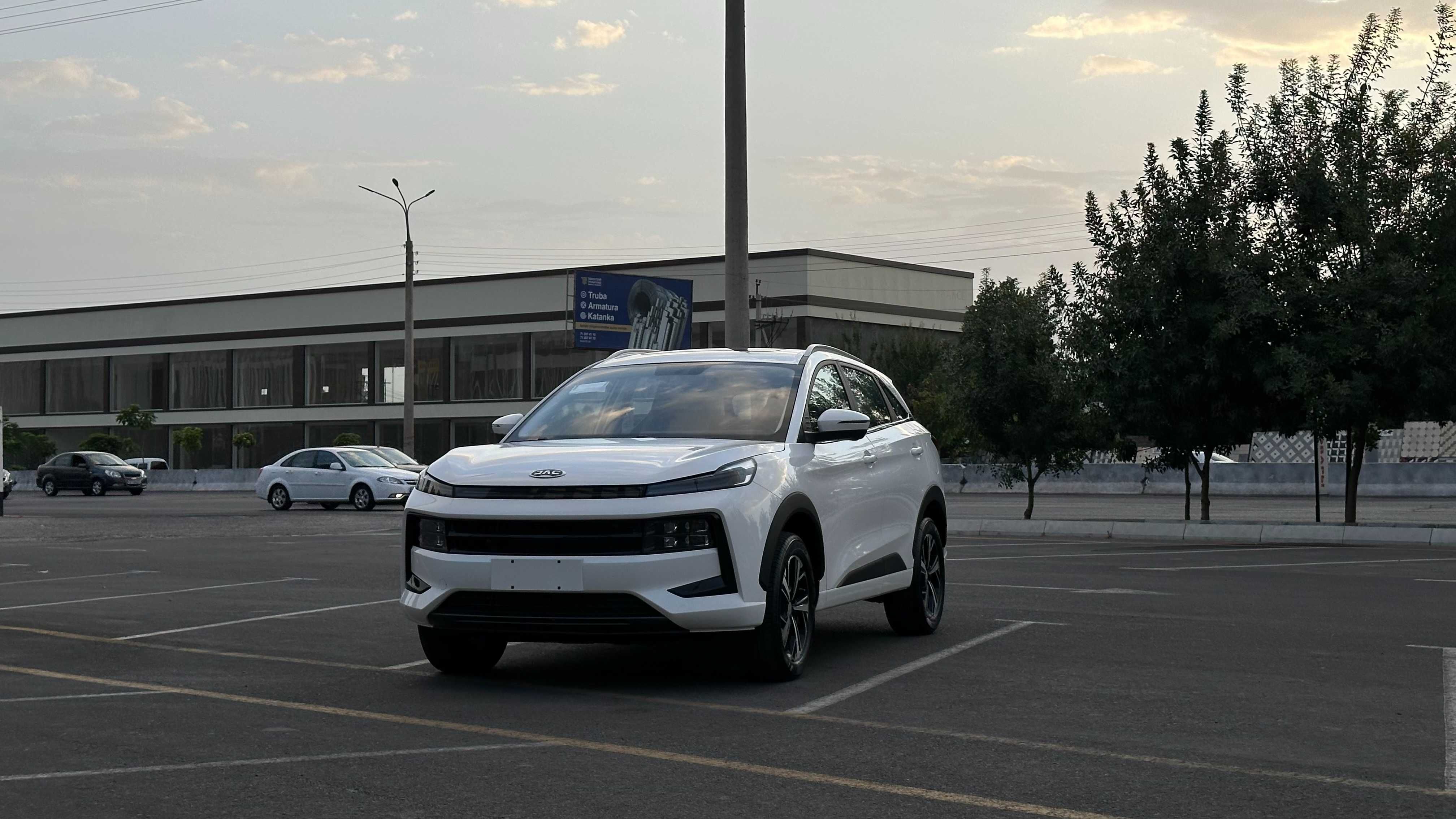 JAC JS6 – комфорт хис киласз