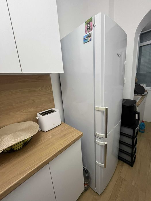 Хладилник INDESIT Hotpoint Ariston, модел EBMH 18321 V O3