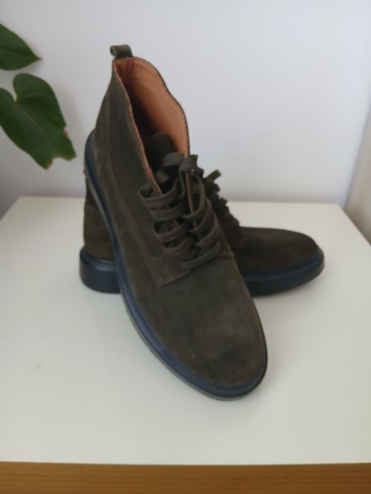 Боти от естествен велур