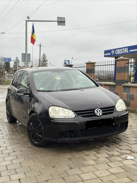 Vând gold 5,an 2005!