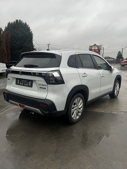 Suzuki SX4 S-Cross Hybrid AVARIAT!!