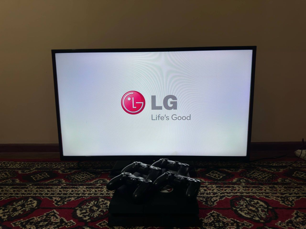 Продам Телевизор LG 40"