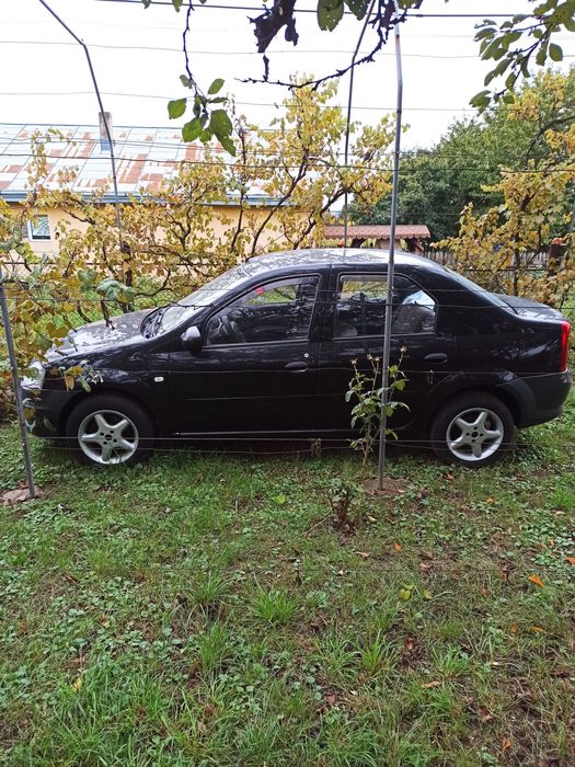 Vând Logan 1.4 MPI bine întreținut