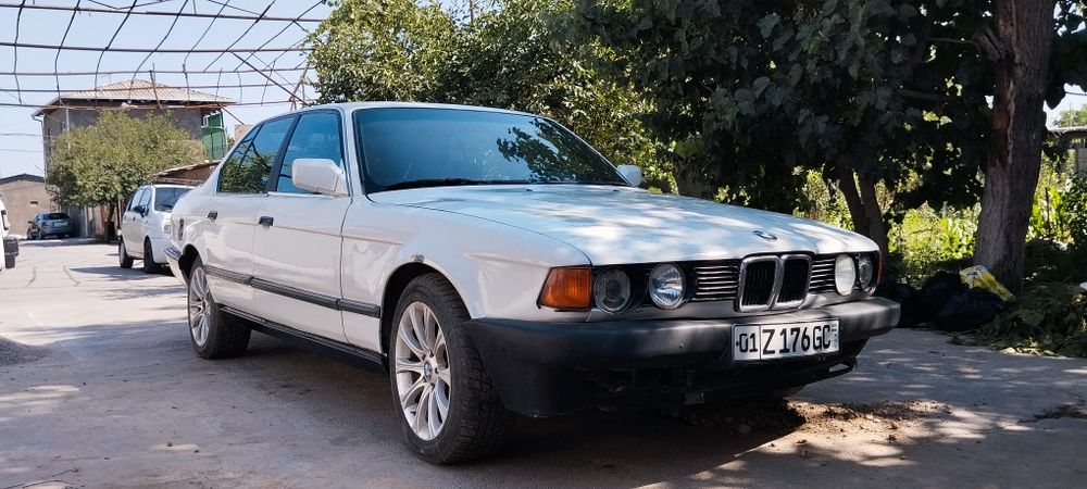 BMW  E32 - 730 b30