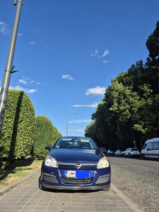 Masina Opel Astra H