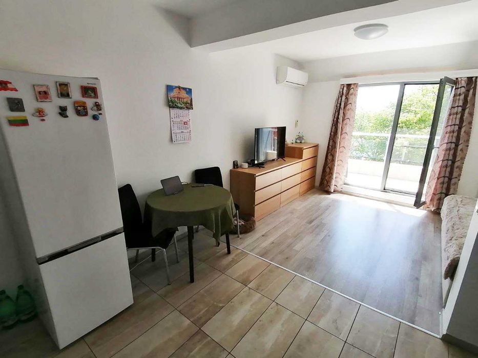 Продава се Двустаен апартамент в Бургас, Сарафово - 64 кв.м за 1610 €/кв.м - Снимка #2