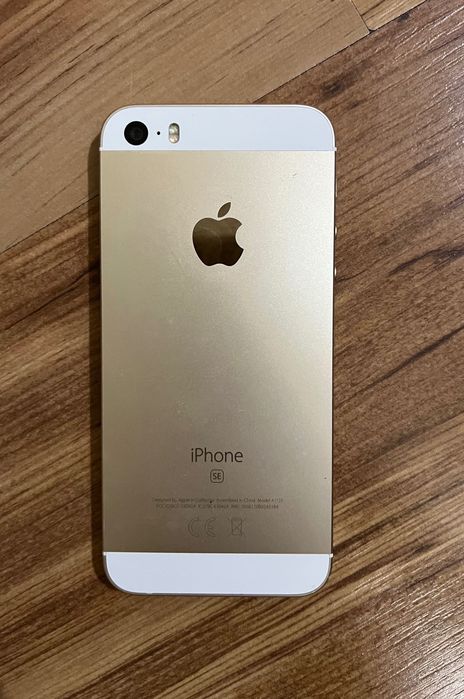 Продавам iPhone SE