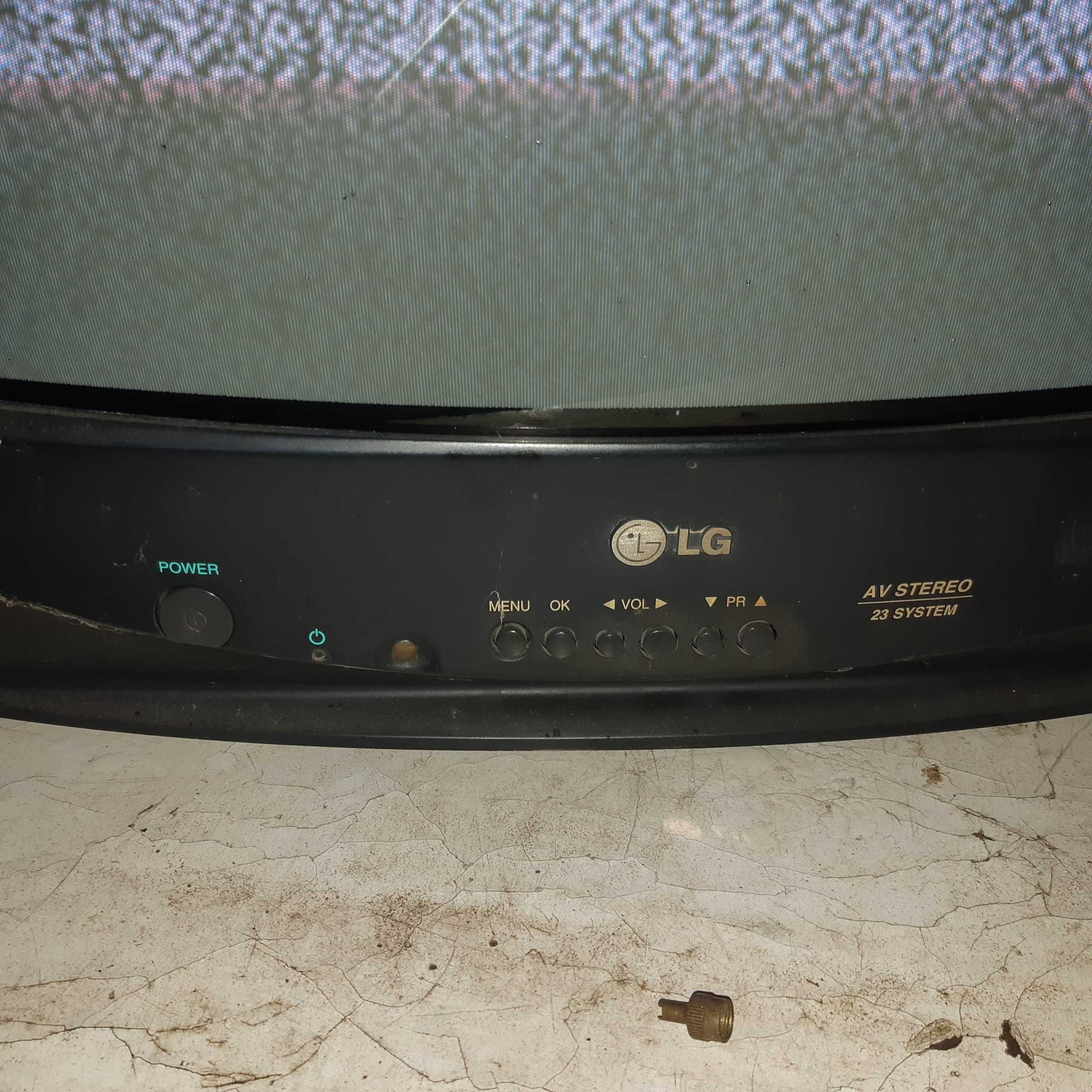Телевизор LG-21 инча
