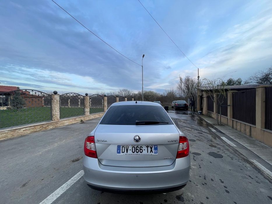Skoda Rapid 1.6 TDI • 2014 • Euro 5 • Cauciucuri noi • Nr.roșii 3 luni
