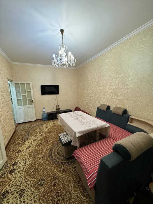 Продаётся 4-комнатная квартира, 73 м², 3 этаж. Хрущёвка.