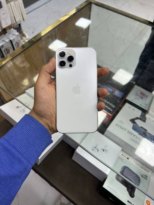 iPhone 12 max 128