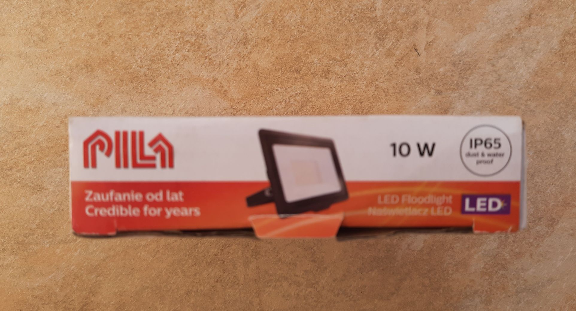 Лед прожектор  / LED прожектор - Нов